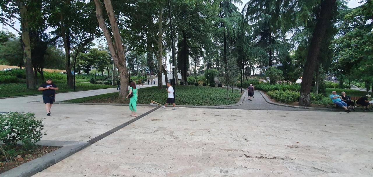 Apart-Hotel David Tbilisi Bagian luar foto