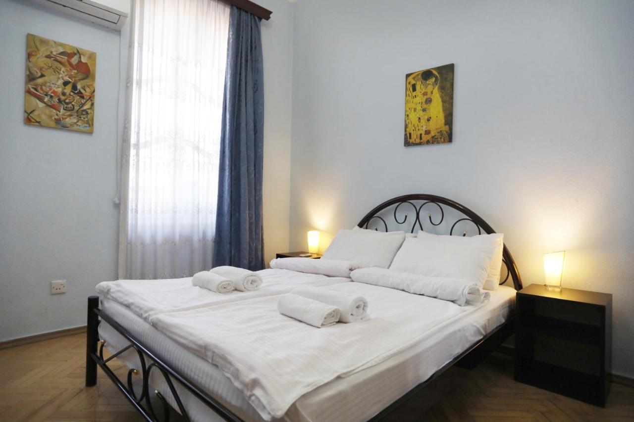 Apart-Hotel David Tbilisi Bagian luar foto