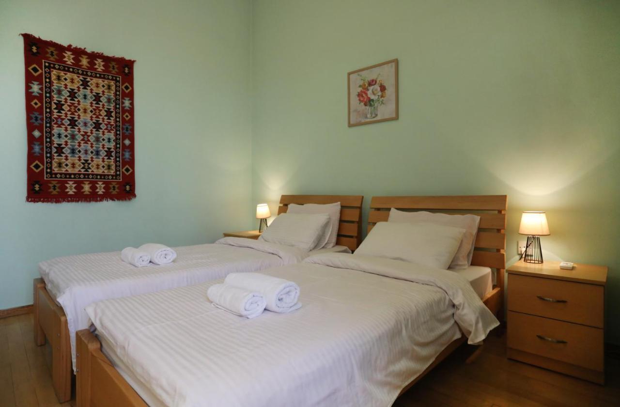Apart-Hotel David Tbilisi Bagian luar foto