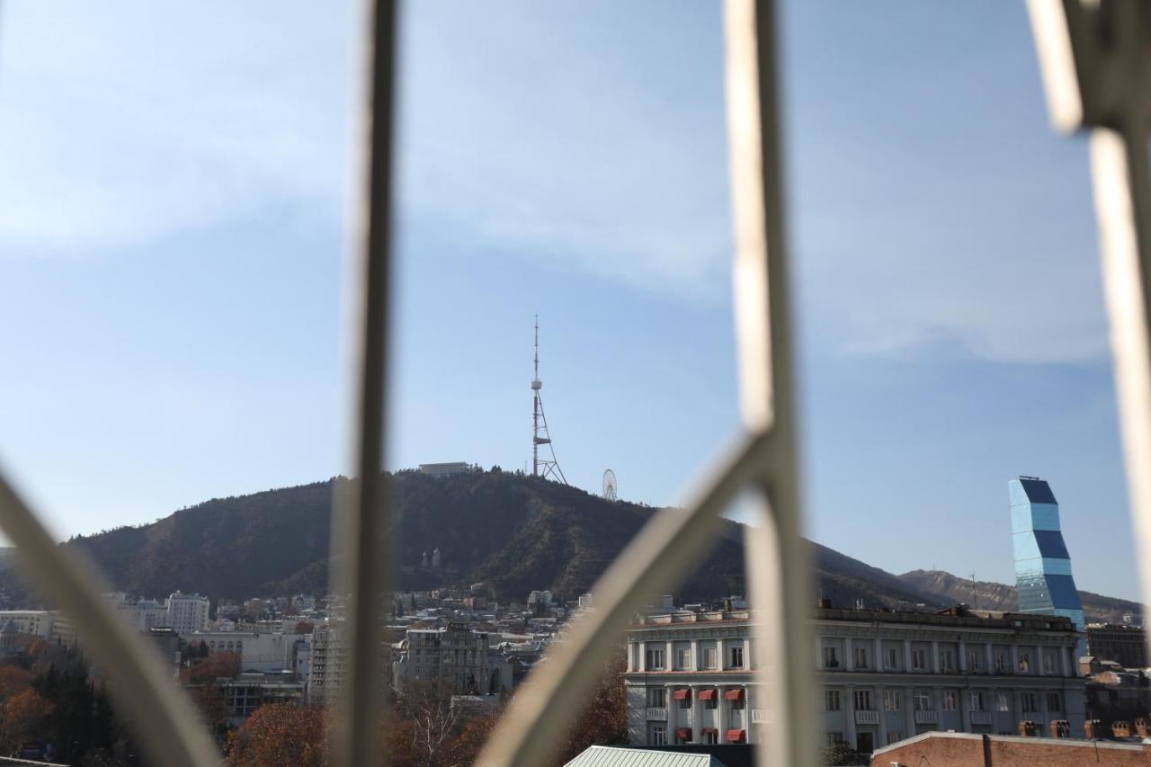 Apart-Hotel David Tbilisi Bagian luar foto